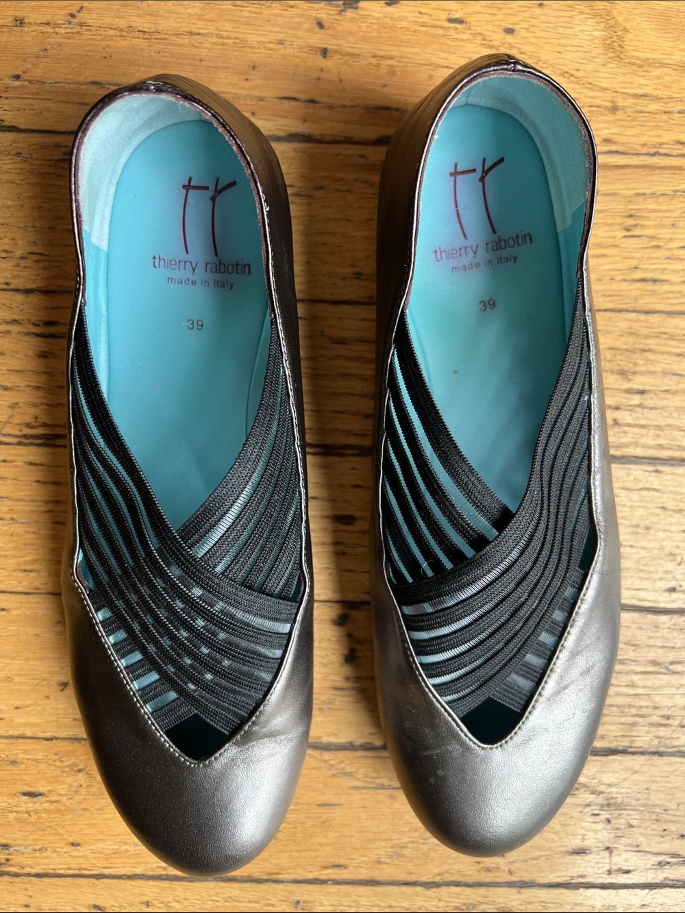 Thierry Rabotin Grace Metallic Slip-On Flats with Black Elastic Straps size 39